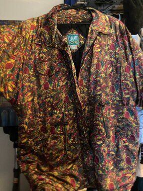 Vintage Climate Zone quilted jacket features a vibrant multicolor paisley print